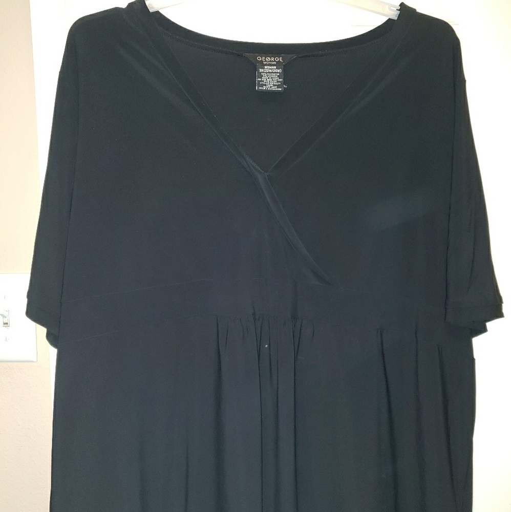 💥$10 and under💥Black blouse